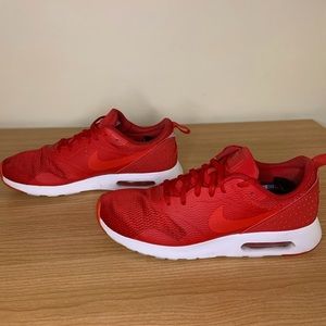 Fire Red Air Max ( Men’s Size: 9)